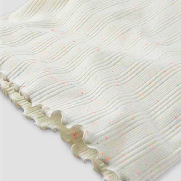 Rib-Knit Printed Lettuce Ruffle Hem Short Sleeve Top - Picture 2 of 5